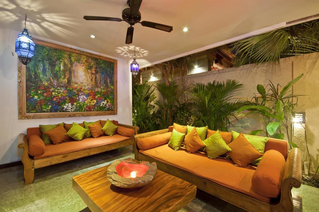 Villa Mahkota Seminyak Esterno foto