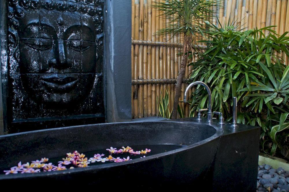 Villa Mahkota Seminyak Esterno foto